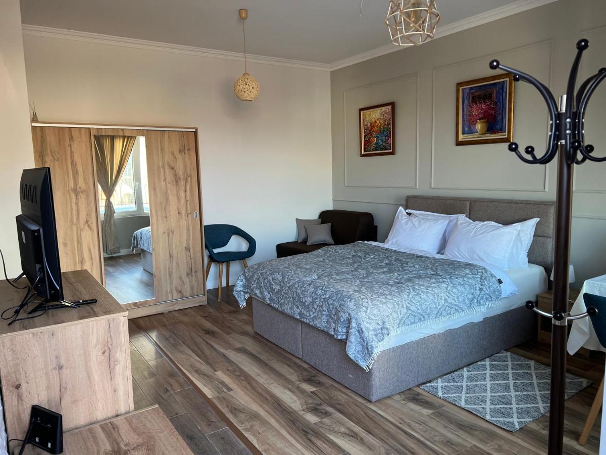 Elegant And Cozy Room Araks Kostinbrod Buitenkant foto
